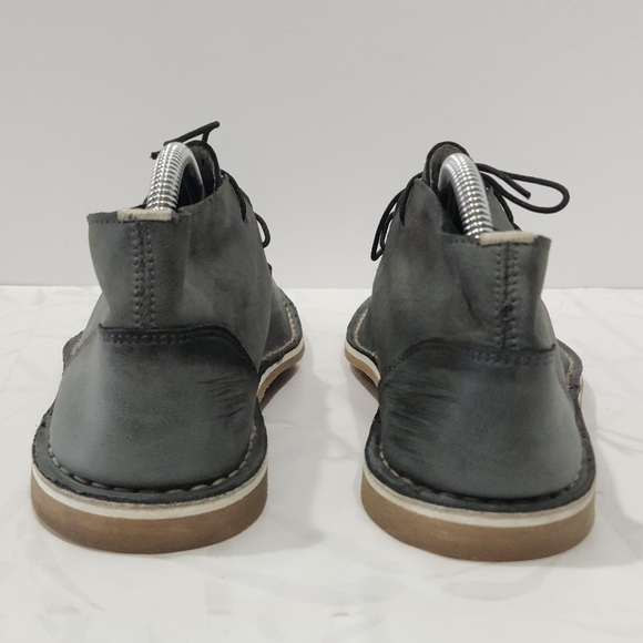Barney’s New York Men's Gray Leather Low Chukka Boots Size 11 Made in Italy - Picture 4 of 12